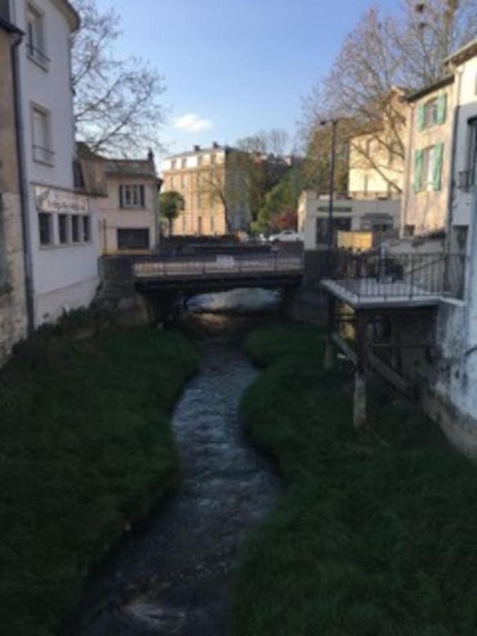 Au Chevet Des Canaux De Verdun Buitenkant foto